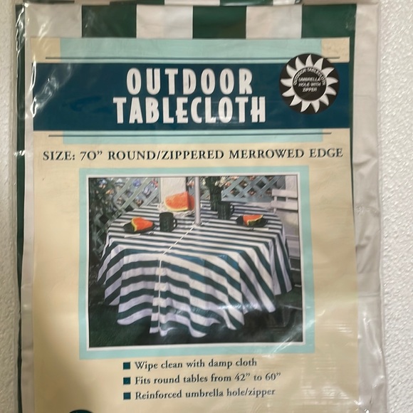 Vtg. Outdoor Tablecloth 70” - Picture 2 of 8